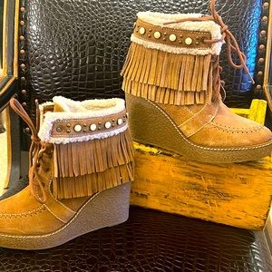 Sam Edelman wedge lace up boots. Perfect condition